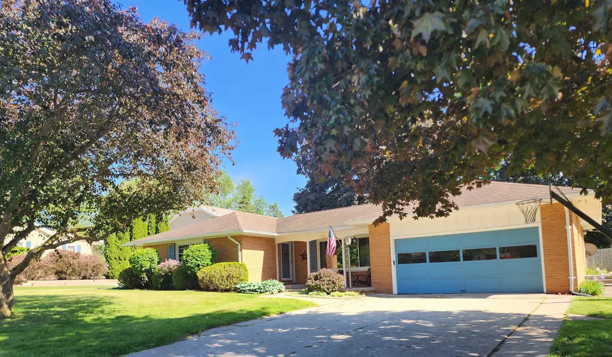 540 Fairlane, Alma, MI 48801 - #1