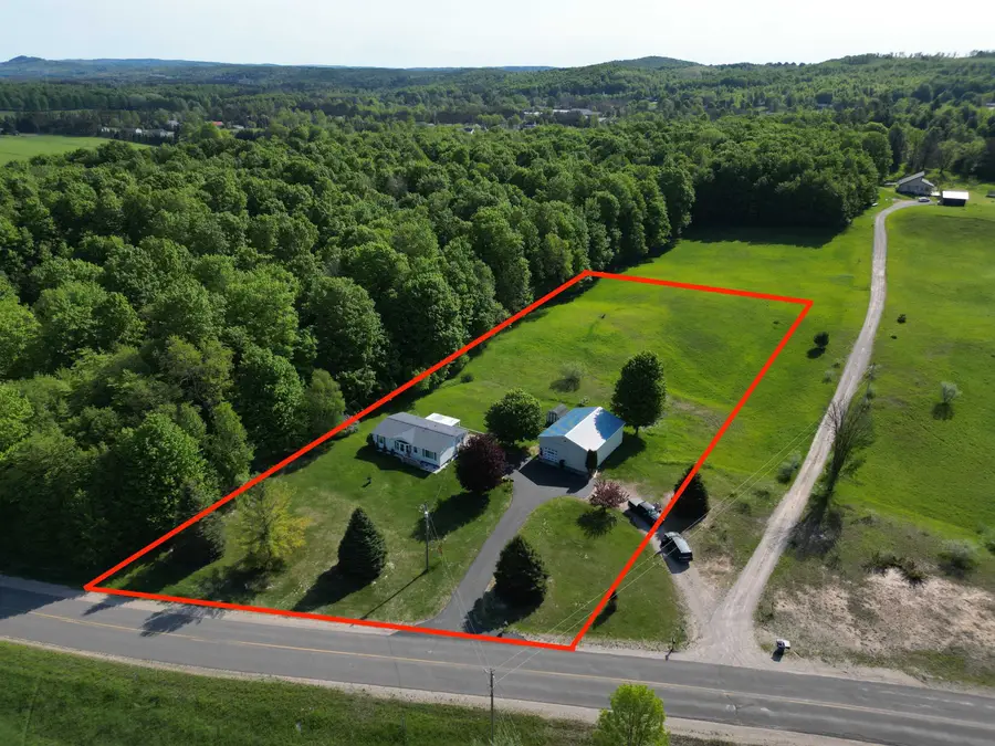 9101 S Nash, Kasson, MI 49664 - #2