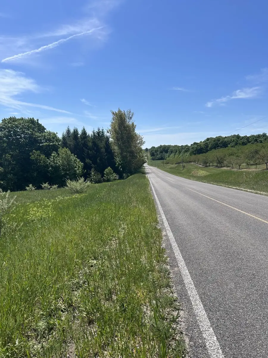 00 Maple Valley, Suttons Bay, MI 49682 - #3