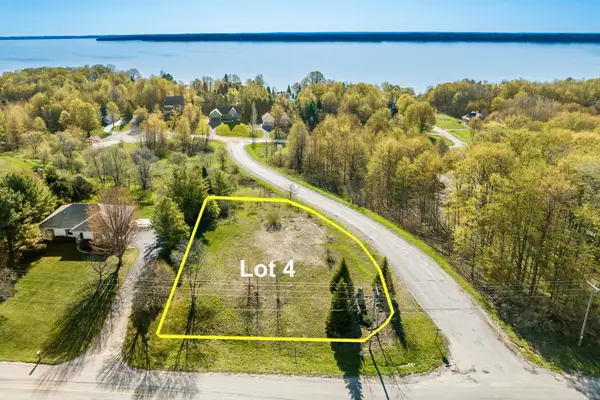 00 S Donnybrook, Suttons Bay, MI 49682