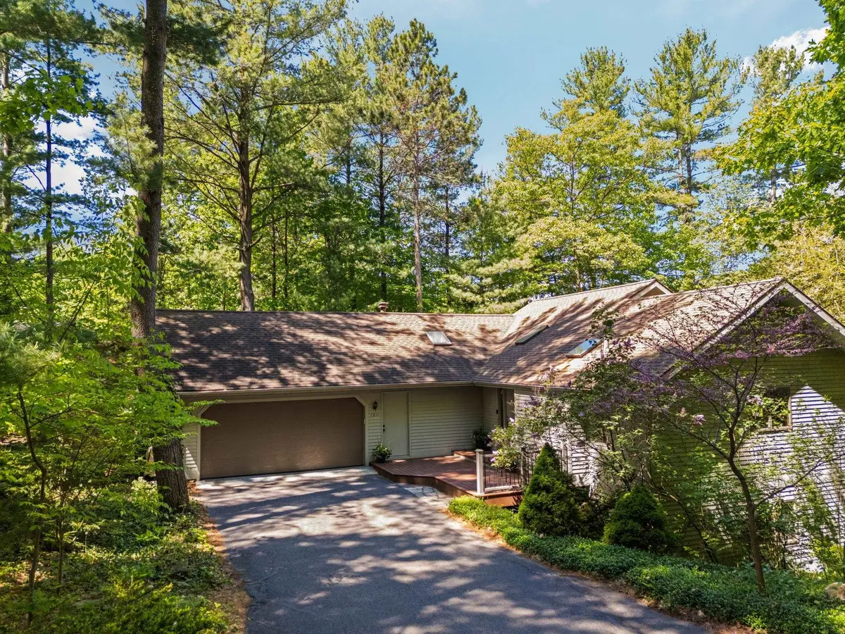 7211 Logan, Peninsula, MI 49686 - #1