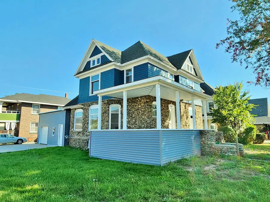 236 E Center, Alma, MI 48801 - #2