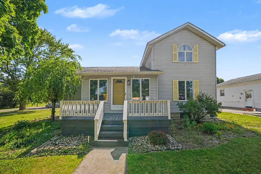 121 W Hazel, Saint Louis, MI 48880 - #3