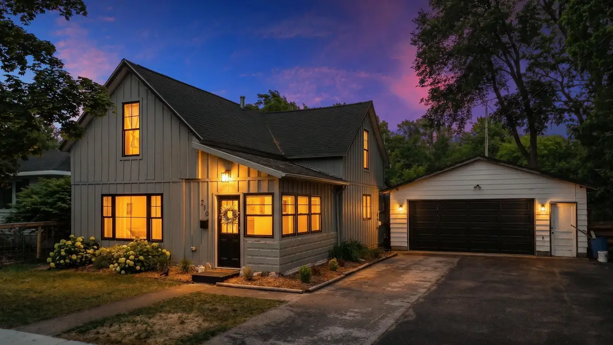 210 E Fourteenth, Traverse City, MI 49684 - #1