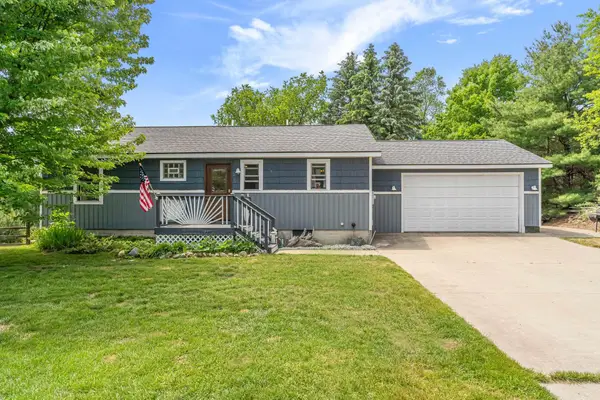 390 S Marshall, Beulah, MI 49617