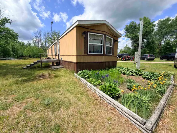 13201 5th, Marion, MI 49665