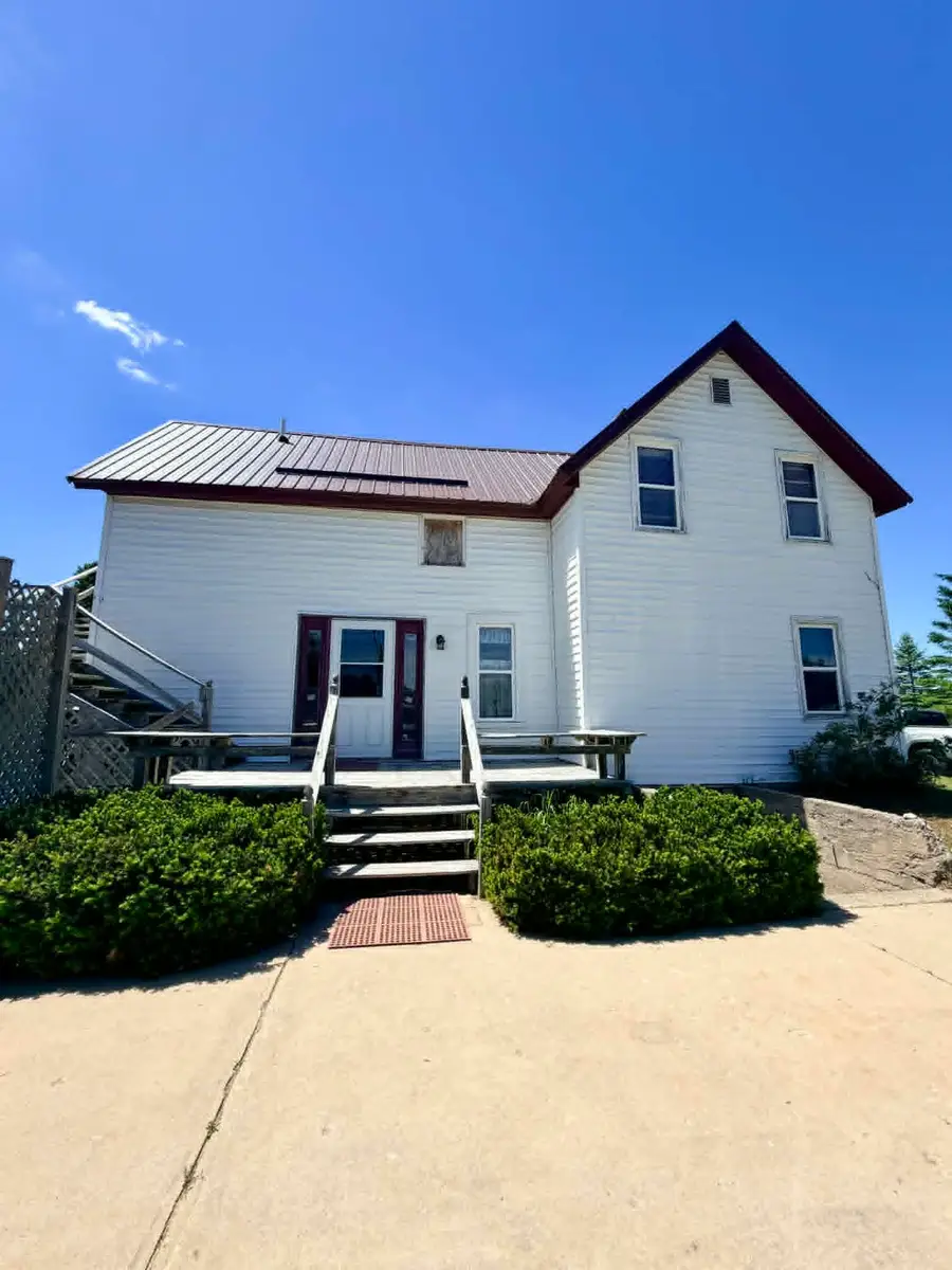 196 E Center, Kingsley, MI 49649 - #2