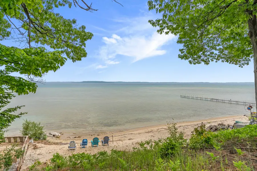 7284 S West Bayshore, Bingham, MI 49684 - #3