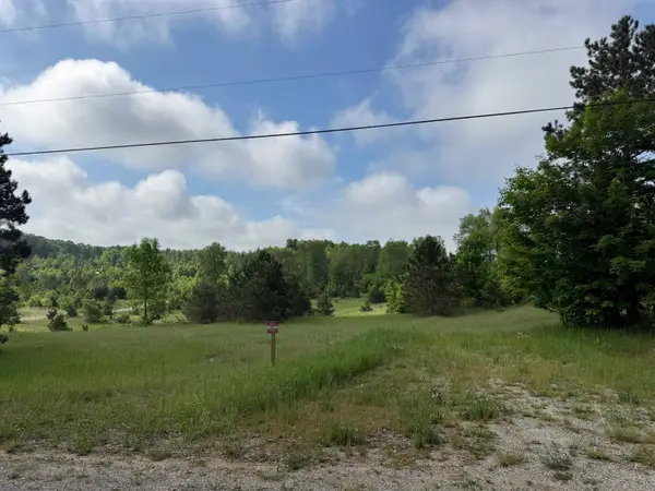 A4 Kasson, Maple City, MI 49664