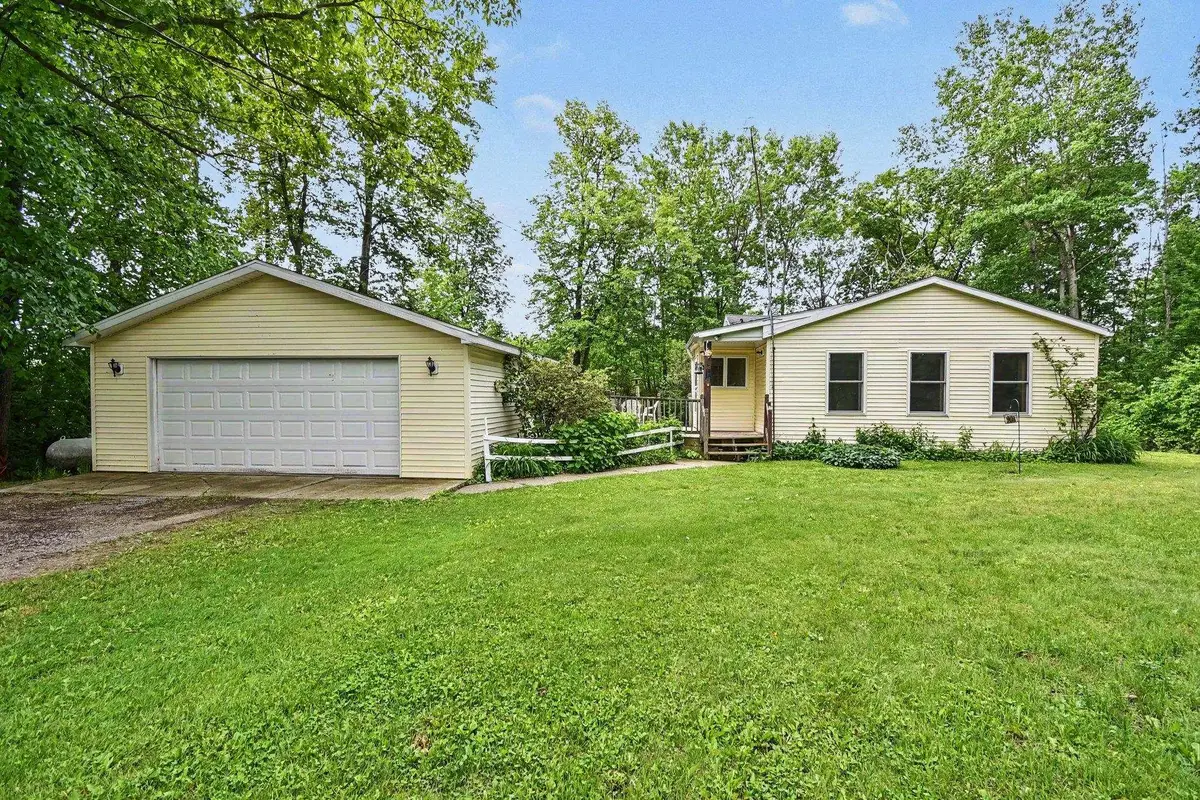 5554 Dease Lake, Hale, MI 48739 - #1