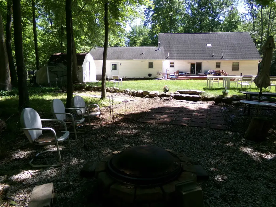 2341 E Cherrywood, Midland, MI 48640 - #3