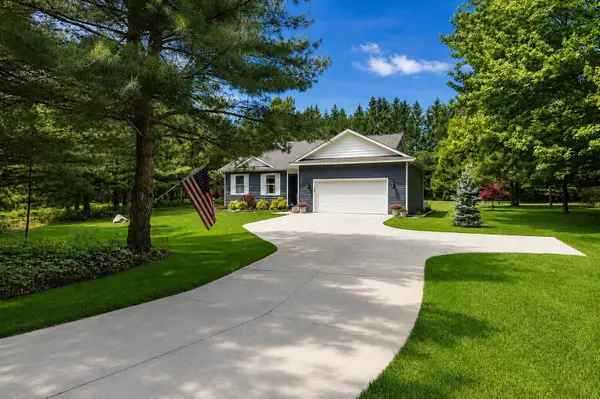 19926 Arthurs, Lake Ann, MI 49650