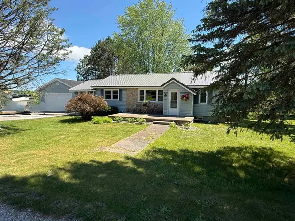 3586 E Long Lake, Traverse City, MI 49685
