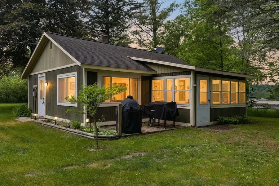 7752 & 7754 Maple, Central Lake, MI 49622 - #3