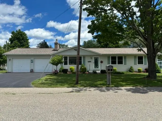 516 Locke, East Tawas, MI 48730 - #2