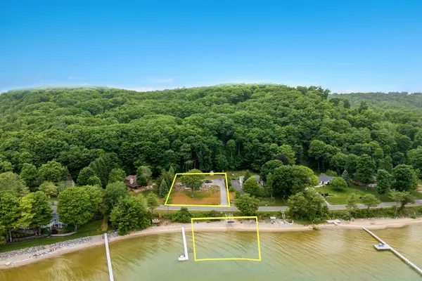 11207 Bluff, Traverse City, MI 49686