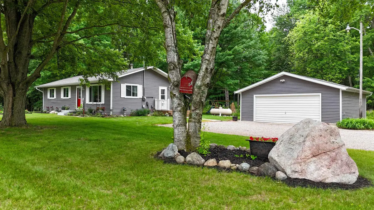 5190 S Vandecar, Deerfield, MI 48858 - #1