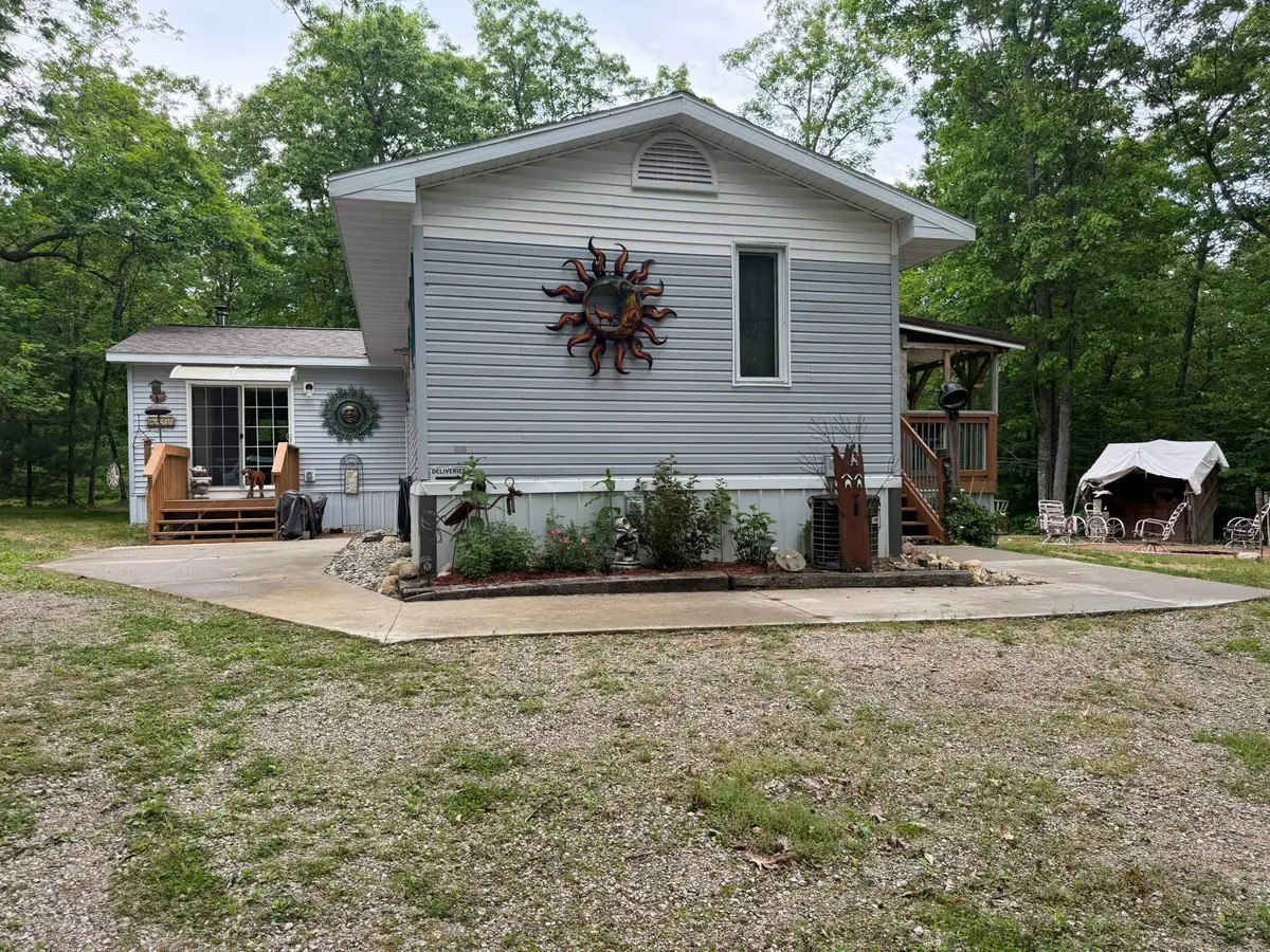 8696 E Hillview #Lot: 12, Reed City, MI 49677 - #1