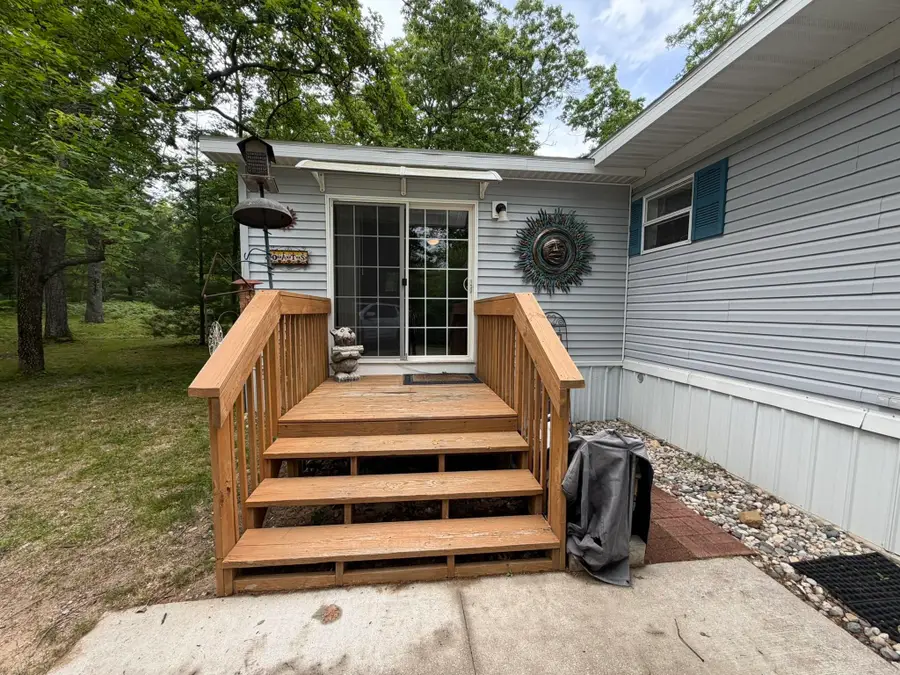 8696 E Hillview #Lot: 12, Reed City, MI 49677 - #3