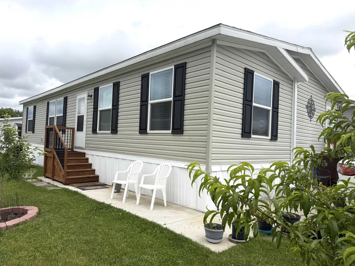 1042 Jackson, Mount Pleasant, MI 48858 - #1