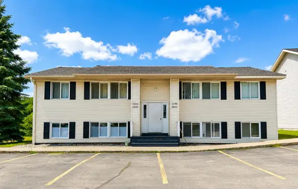 3800 Vale, Traverse City, MI 49686