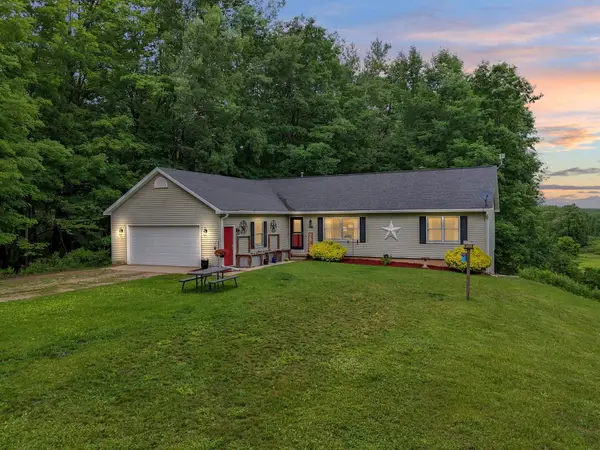 17924 River Bluffs, Hersey, MI 49639