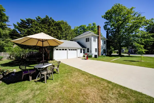 110 W Sixth, Northport, MI 49670