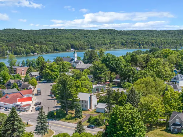 202 S Saint Joseph, Lake Leelanau, MI 49653