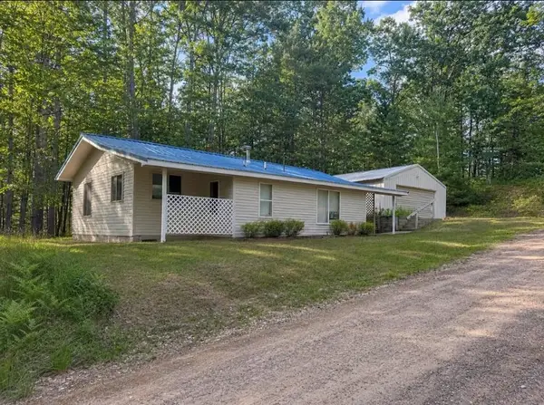 14054 W Pointe, Atlanta, MI 49709
