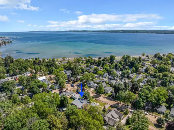529 Monroe, Traverse City, MI 49684
