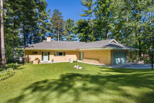 1630 Timber Lane, Traverse City, MI 49686