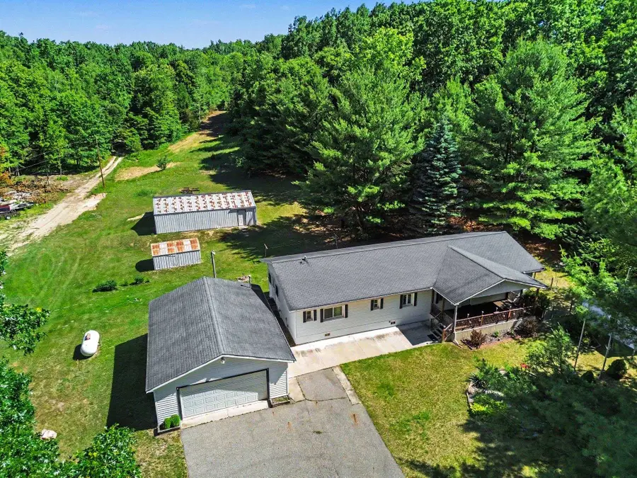 10221 E Church, Vestaburg, MI 48891 - #2