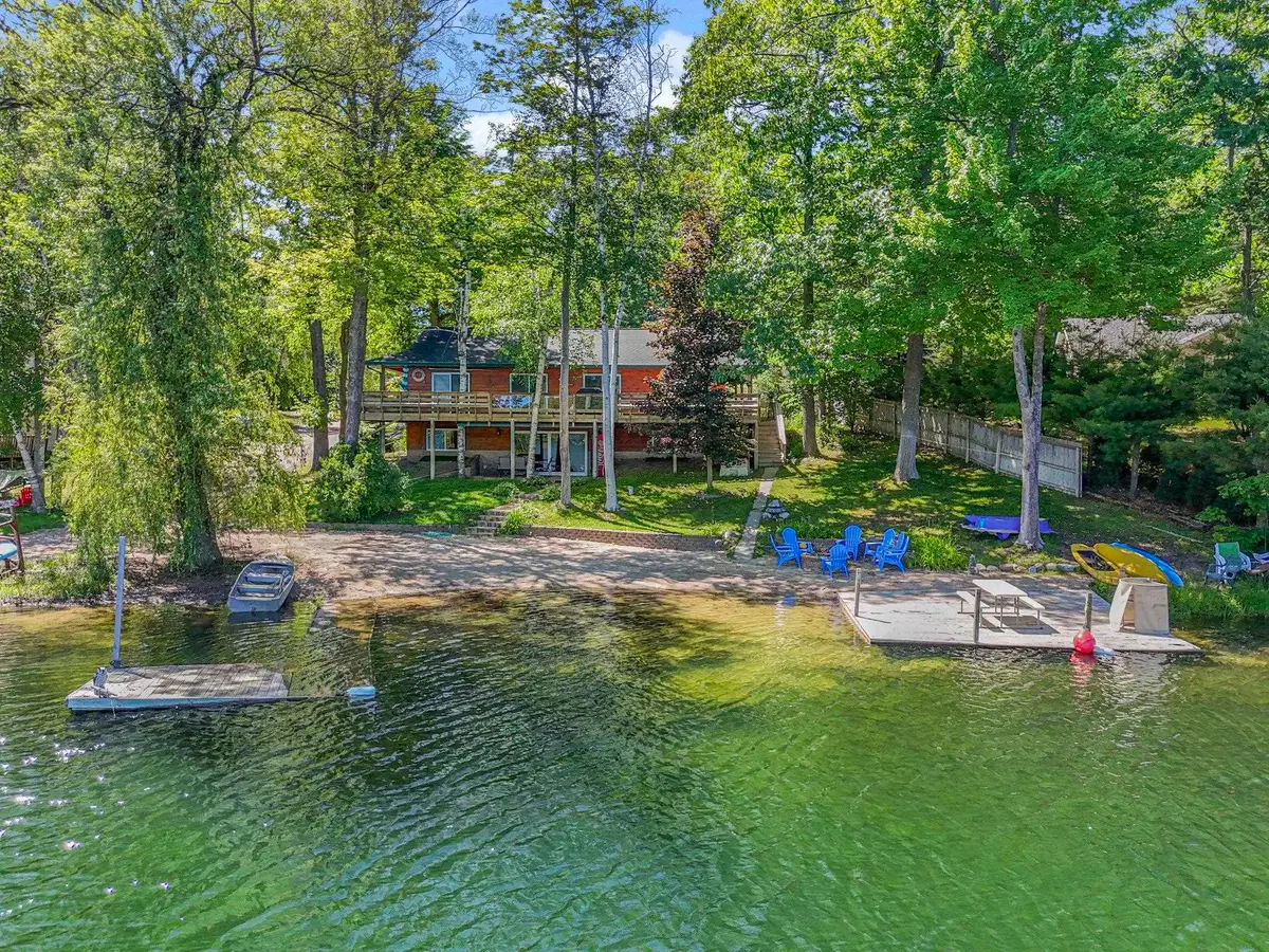 376 Highview, East Bay, MI 49696 - #1