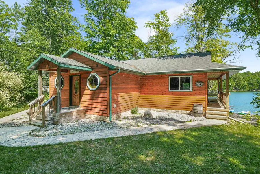 376 Highview, East Bay, MI 49696 - #2
