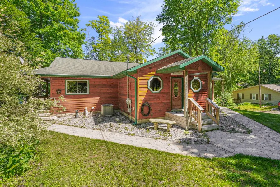 376 Highview, East Bay, MI 49696 - #3