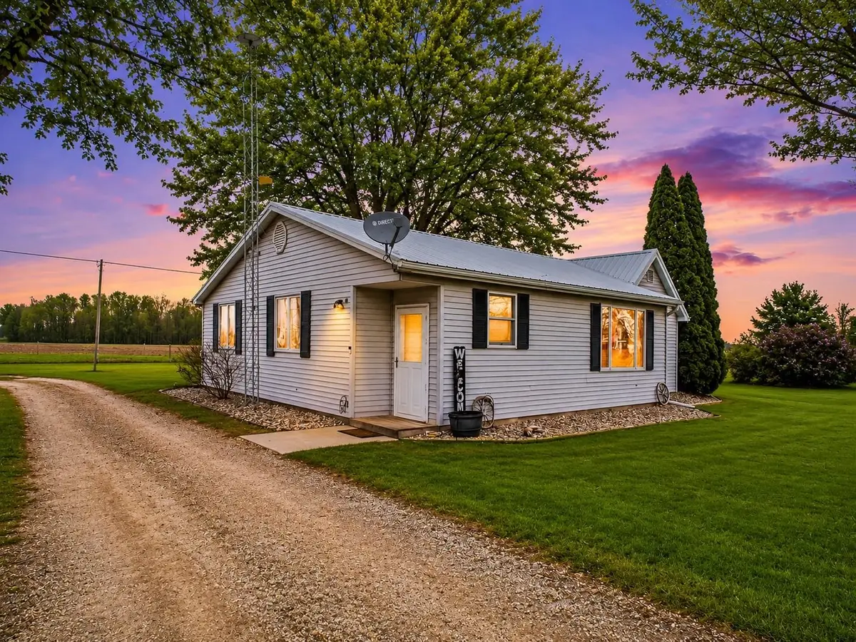 6596 W Washington, Ithaca, MI 48847 - #1