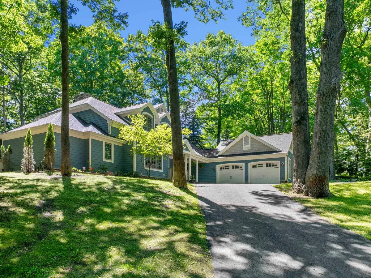 10268 E Twin Oaks, Elmwood, MI 49684 - #1
