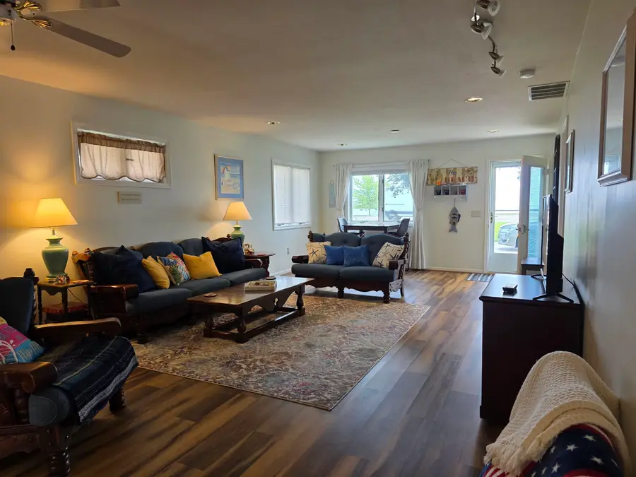 808 W Lake, Tawas City, MI 48763 - #3
