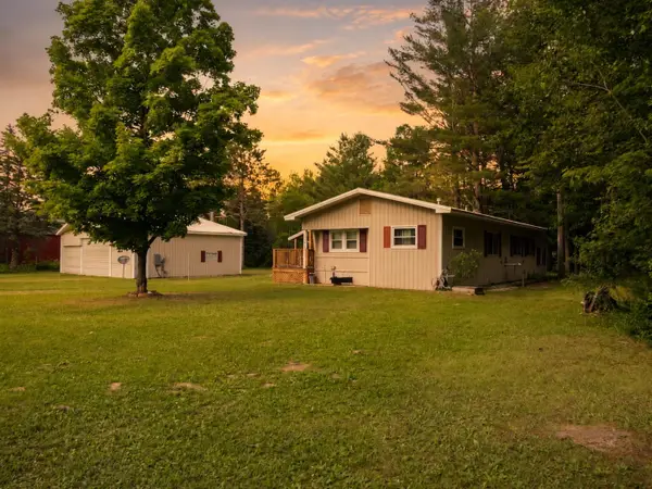 1111 Taxiway Ida, Lake City, MI 49651