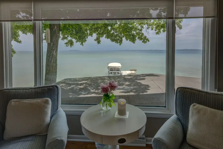 11711 S West Bay Shore, Greilickville, MI 49684 - #2