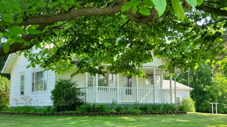 5869 S Mission, Mount Pleasant, MI 48858 - #2