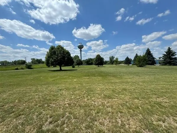 2426 Parkway, Mount Pleasant, MI 48858
