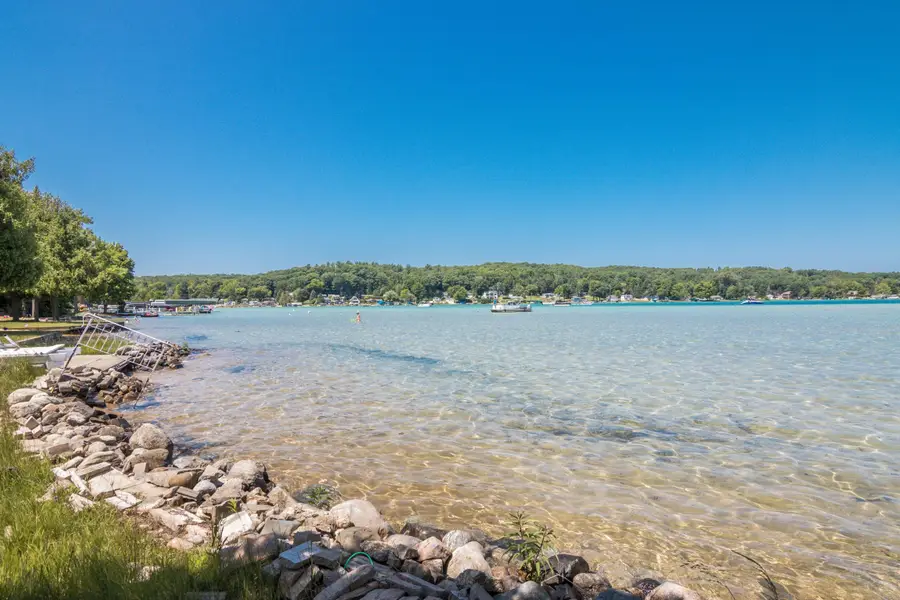 7516 Crystal Beach, Rapid City, MI 49676 - #2