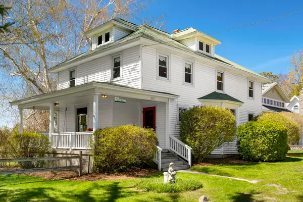 201 N Second, Leland, MI 49654