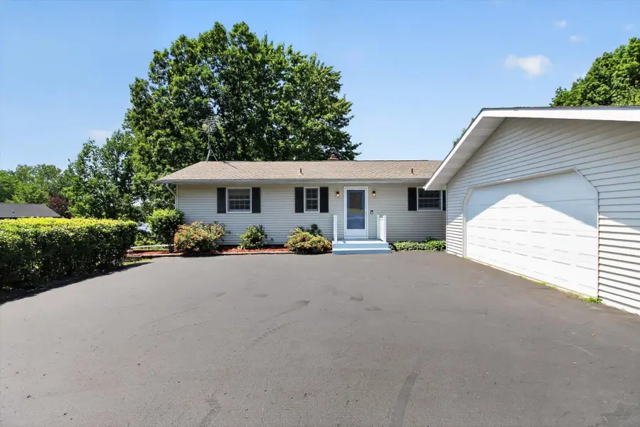 1132 Clubhouse, Lake Isabella, MI 48893 - #2