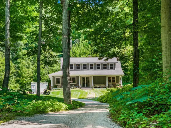 3027 S Blake, Lake Leelanau, MI 49653