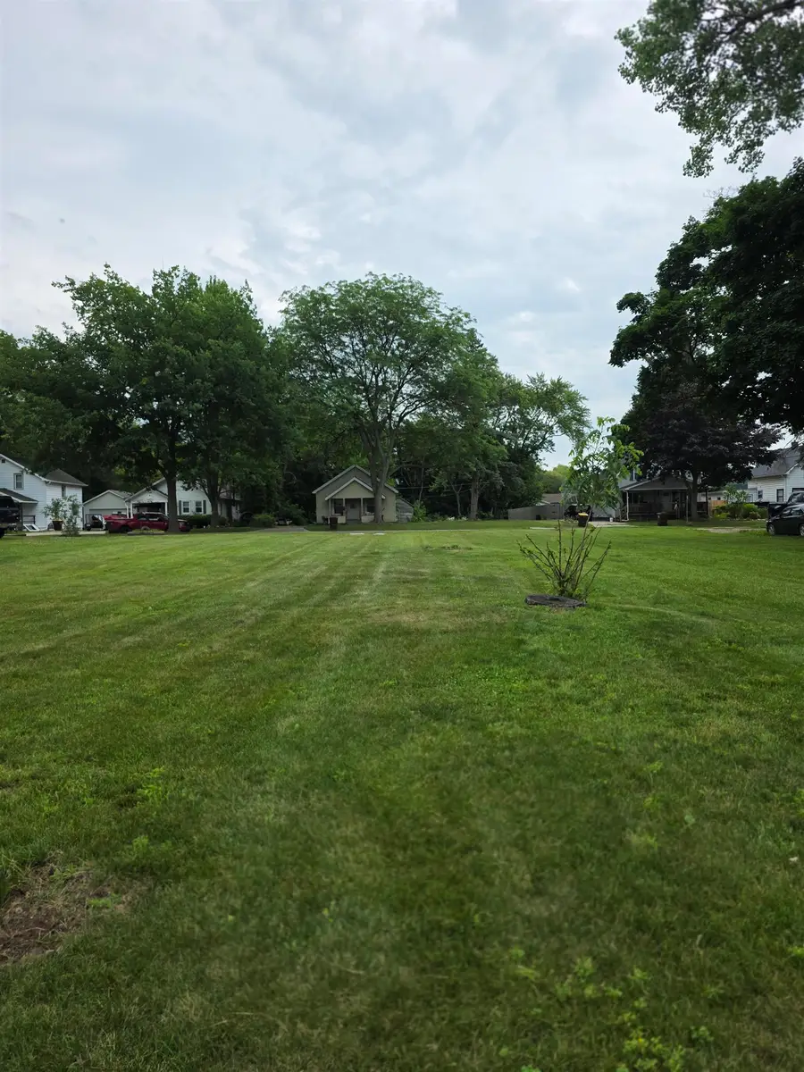 111 Grove, Alma, MI 48801 - #2