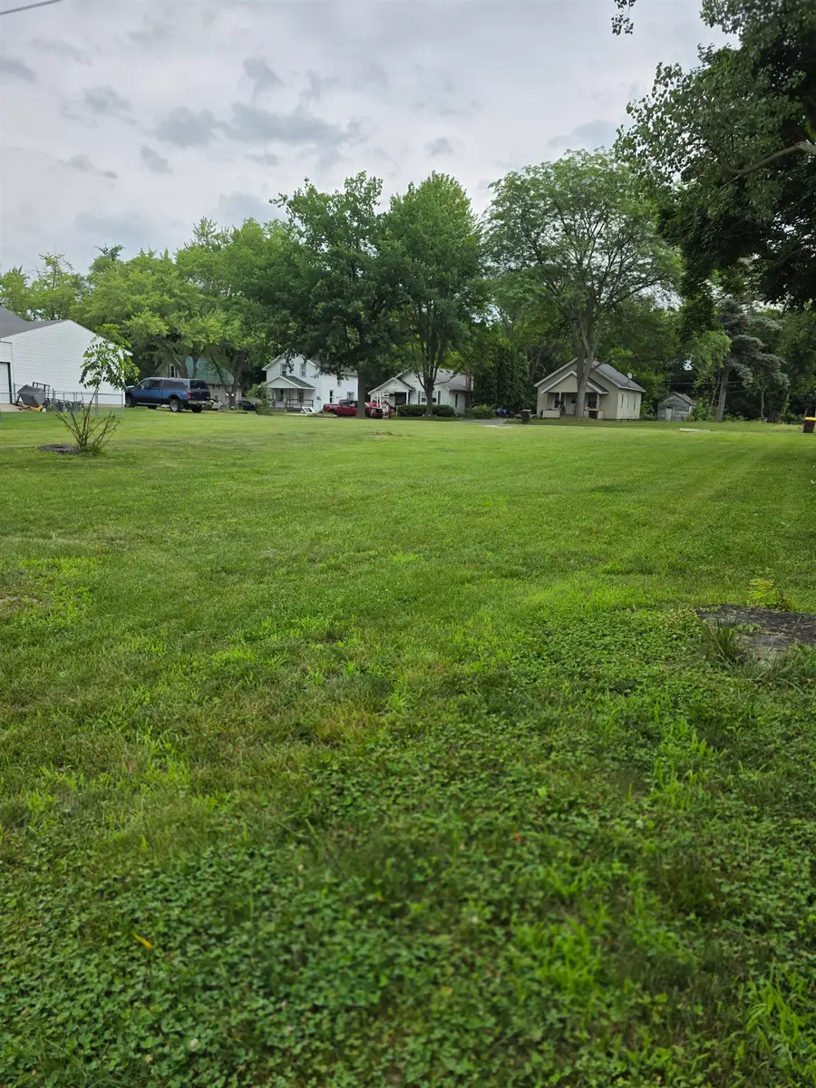 111 Grove, Alma, MI 48801 - #3