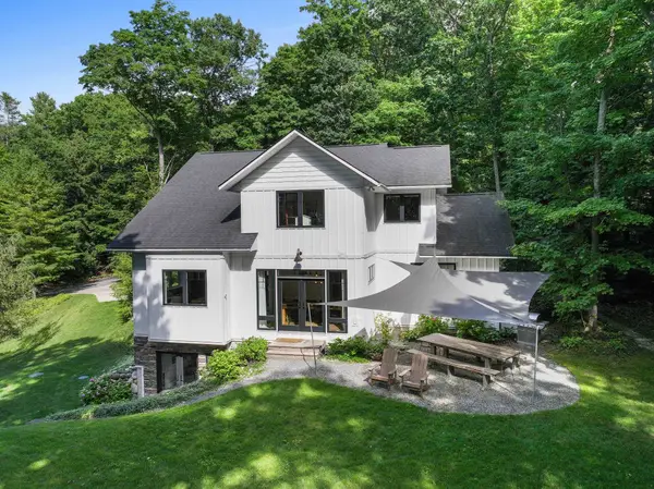555 Graystone, Traverse City, MI 49686