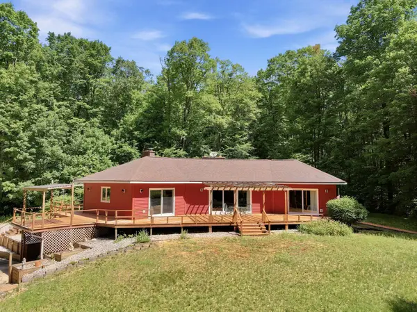 9940 N Vandermeulen, Lake City, MI 49651